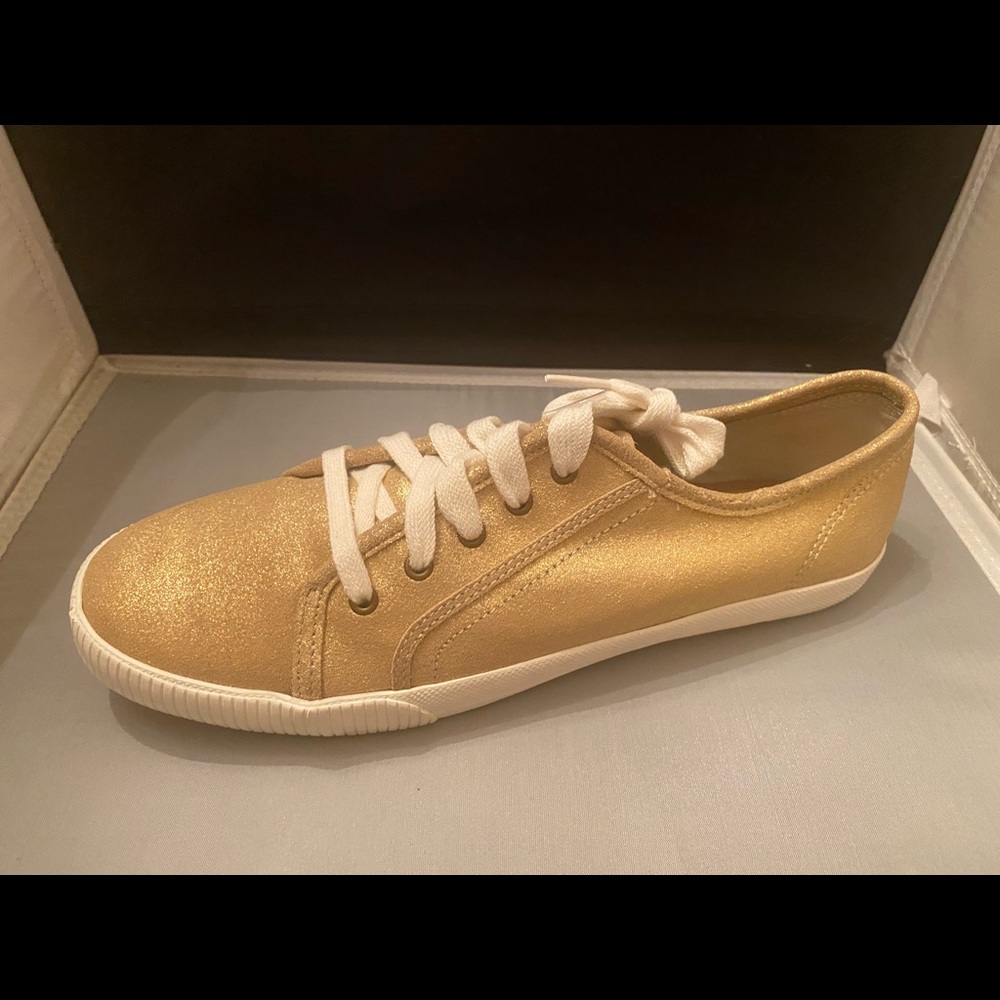 Meds Champion Celebrity Gold Sneaker Sz 10